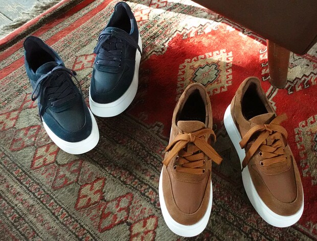 ママにうれしい疲れないキレイめ靴♥ 40代が洒落る絶妙カラーの【ボリュームスニーカー】完成！