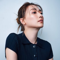 のっぺり塗らないで！ 透け感のある眉とほどよくラフな髪で40代の洒落顔は作れます【笹本恭平さん】