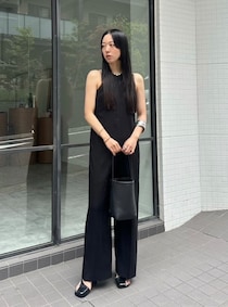 麻に見えるけどシワになりにくい！クラネのオールインワンが優秀【365日スナップ】轡田藍子さん