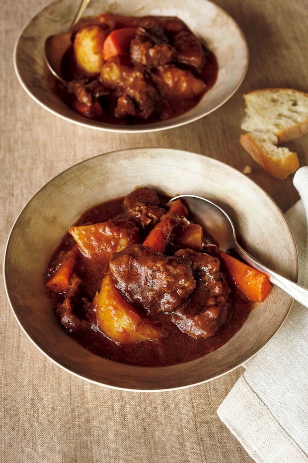 ほんのひと手間で店の味。【ビーフシチュー】を自分史上最高に美味しく作るテクニック