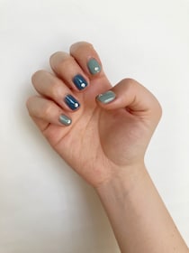 おうちでセルフネイル！RMKの新色で初夏の空をイメージ