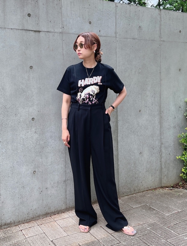 大人の遊び心が詰まった、メリハリのあるブラックスタイル【365日スナップ】田井美也子さん