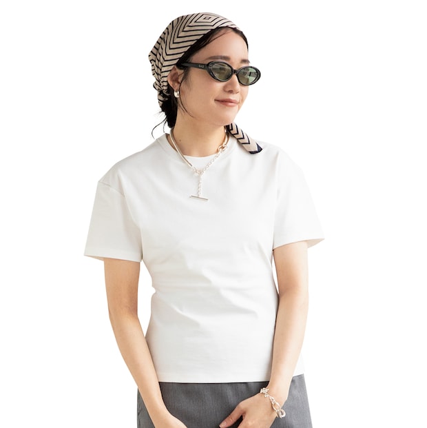 「ウエストシェイプの白いTシャツで、キレイめだけどカジュアルに」船曳ひろみさんの最旬白Tコーデ