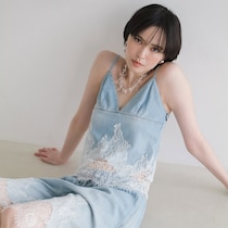 今、買うなら脱・シンプルな技ありトップス！レースやフリンジのキャミ＆タンクトップがオススメ