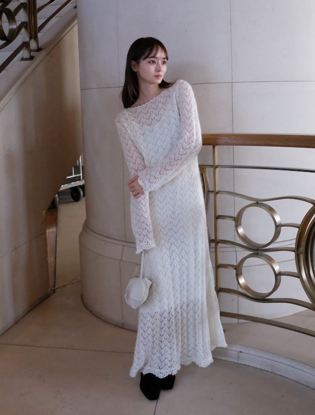 真っ白な総レースワンピースでセンシュアルな魅力を引き出して【365日スナップ】丸林広奈さん