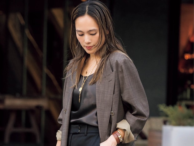 今っぽい！ 【レース】は「オーバードレス」で重ねて｜おしゃれな人の春アイテム洒落見せのコツ