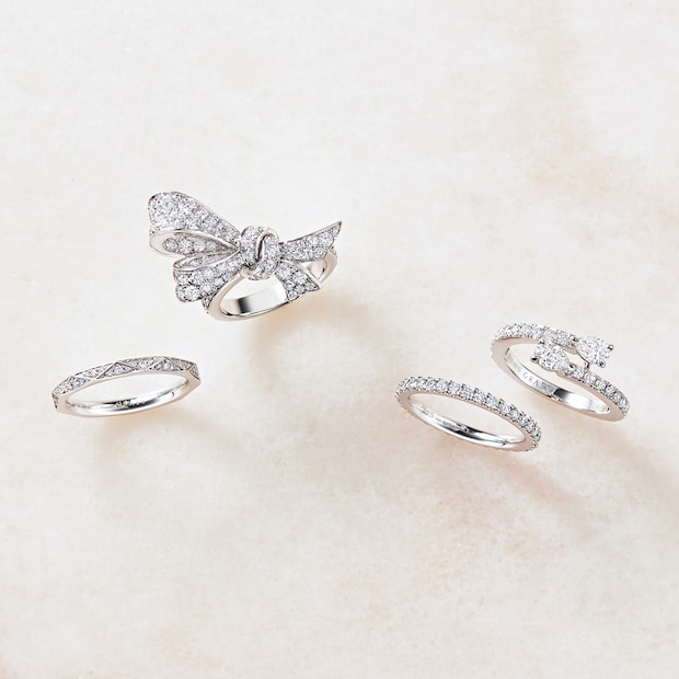 40代以上の結婚指輪は21世紀のキング・オブ・ダイヤモンド【グラフ】のホワイトゴールドリングを