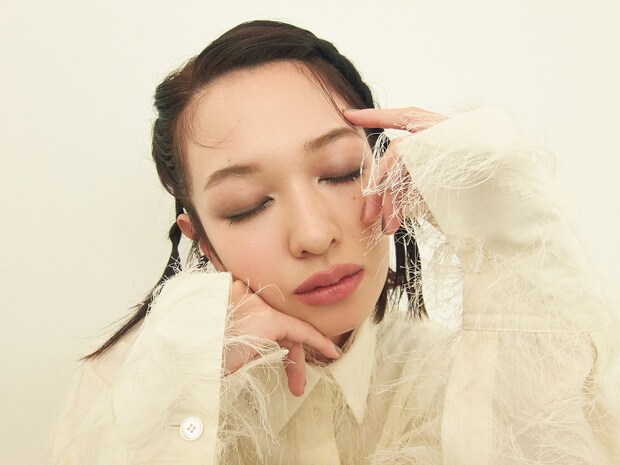 洒落てる【ぽってり唇】はホワイティベージュのペンシル1本で!佐川理佳さんが教える秋のリップ術