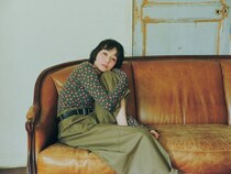 この春トレンド【小花柄】は「レトロ」な色使いやデザインなら、いつものコーデに投入しやすい！