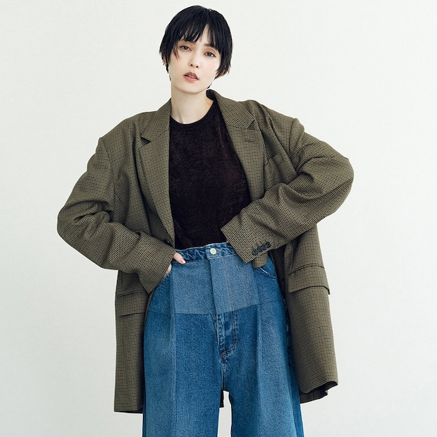 【比留川游が着るデニムコーデ】ディテール満載パンツはビッグジャケット合わせでモードにが正解！