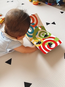 ママ編集者が厳選【絵本10選】「赤ちゃんがゲラゲラ笑った！バイバイができた！」のはこれだった！