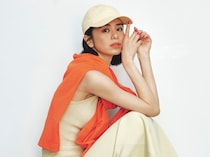 トマトレッドにイエロー、グリーン。単色もいいけど【派手色×派手色】が今季断然おしゃれです！