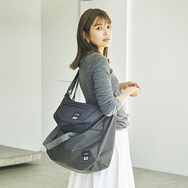 【emmi×SHAKA】のオトナミューズ12月号付録コラボバッグがバルーンスカート合わせにおしゃれ!