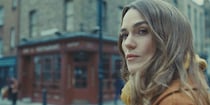 Netflix独占配信開始！『ブラック・ダヴ』母とスパイを演じるキーラ・ナイトレイが語る今作の見どころ