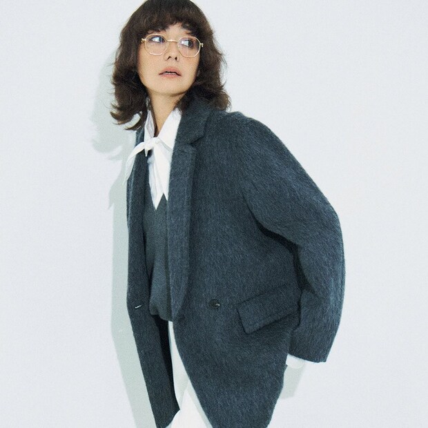 ジャケットとコートの中間「ジャコット」がキレイめでオンオフ使えて着回しも抜群なんです!