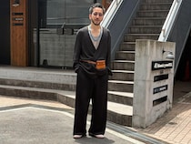夏でも快適な素材のニットで日焼け防止！本当におしゃれなメンズの知恵が詰まった「梅雨の服」とは