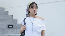 【40代スナップ】1枚で着映えする「デザインT」でシンプルコーデが洒落見え｜佐藤里緒菜さん