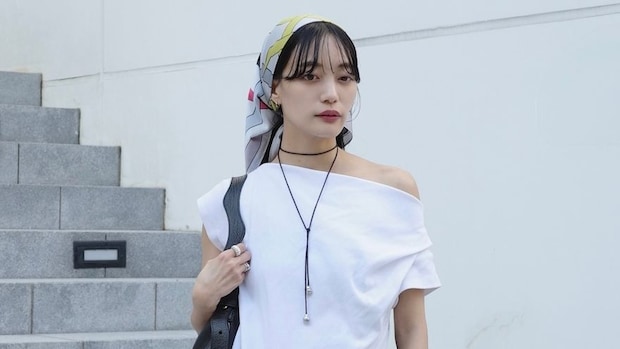 【40代スナップ】1枚で着映えする「デザインT」でシンプルコーデが洒落見え|佐藤里緒菜さん