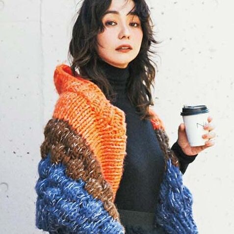 玲奈の妄想着まわし劇場【12月28日（木）】今度こそ仕事納め！ お気に入りのカフェで一息