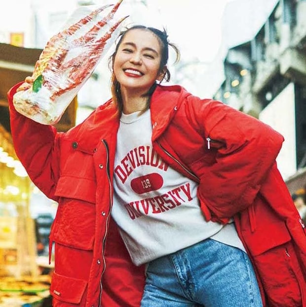 毎日更新！玲奈の妄想着まわし劇場【12月27日（水）】アメ横にお正月の買い出しへ。「お母さん、カニ送ったよ～！」