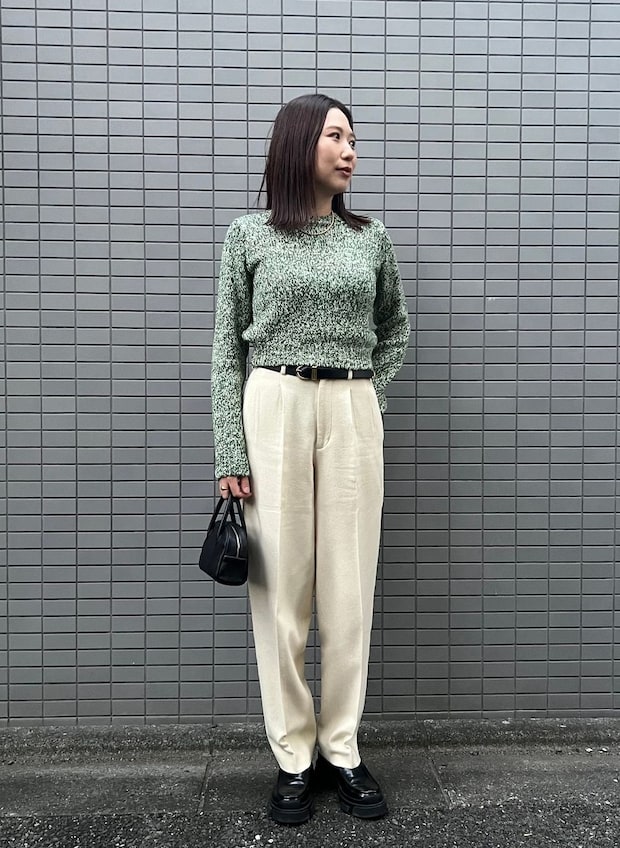 【365 DAYS SNAP】フリーランスPR 楠原 愛さんのニットスタイル