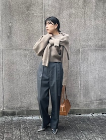 【365 DAYS SNAP】MIESROHEディレクター／デザイナー 坂上典子さんのニットスタイル