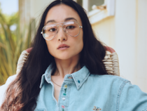 リーバイス®にクロムハーツ、VANS…「90年代カリフォルニア」の世界観を俳優・小野ゆり子が体現