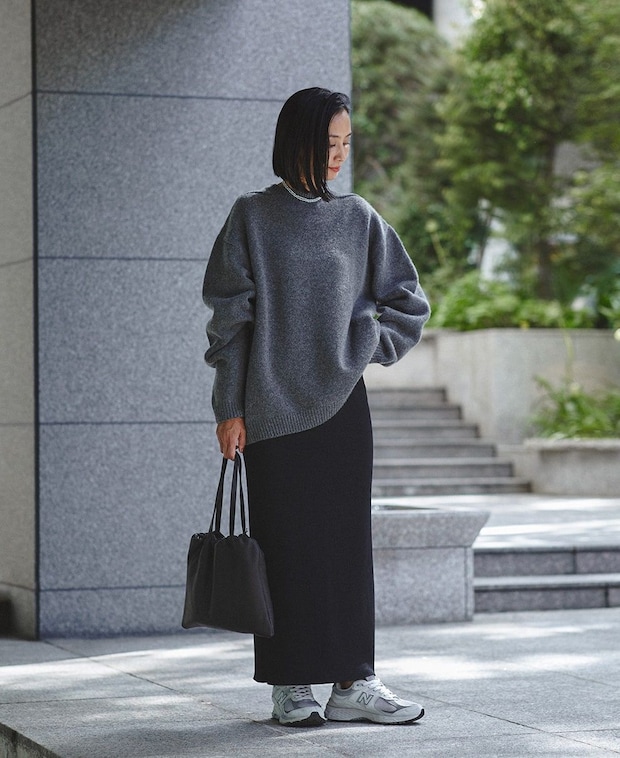 【365 DAYS SNAP】YLÈVE/THE LIBRARY PR 岡本優美子さんのニットスタイル