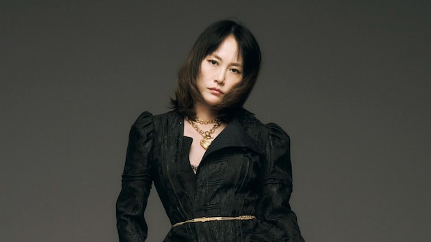 オトナミューズ9月号は7月28日発売！表紙の菊地凛子さんと紀ノ国屋×キティの緑のバッグが目印です