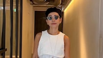 【40代スナップ】今季ヘビロテ！ 自宅で洗える「ラップドレス」にシャツを腰巻き｜内田志乃婦さん