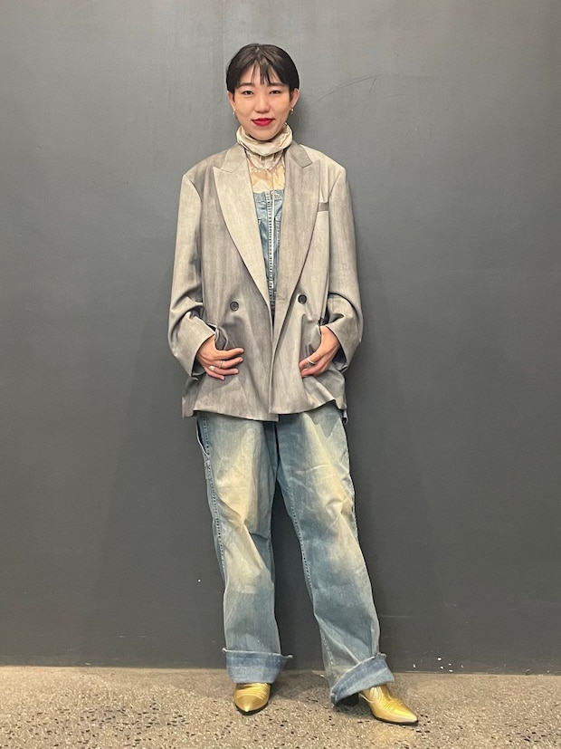 【365 DAYS SNAP】CITYSHOP ルクア大阪店 ストアマネージャー 塩貝彩子さんのジャケットスタイル