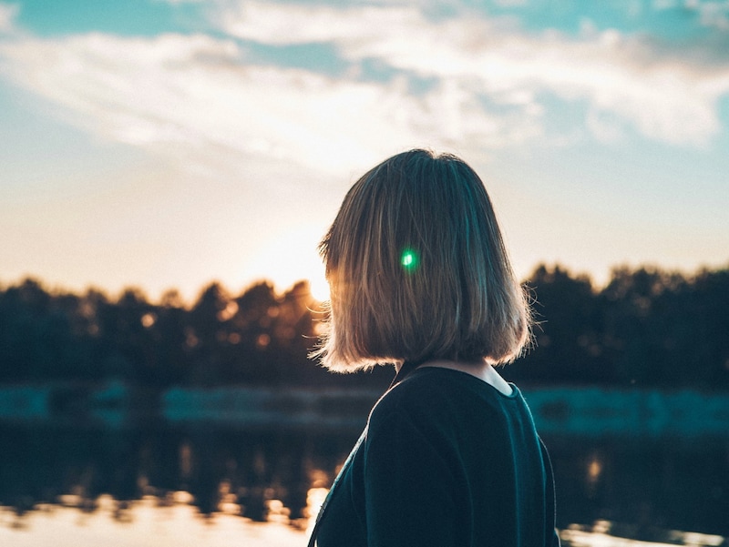 なぜ私たちはこんなにも生きづらいのか。精神科医Tomy先生に聞く、「自分を正しく愛する方法」