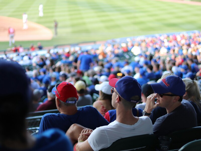 なぜ人々はスポーツに感動する？スポーツ観戦が熱狂を生む理由とは