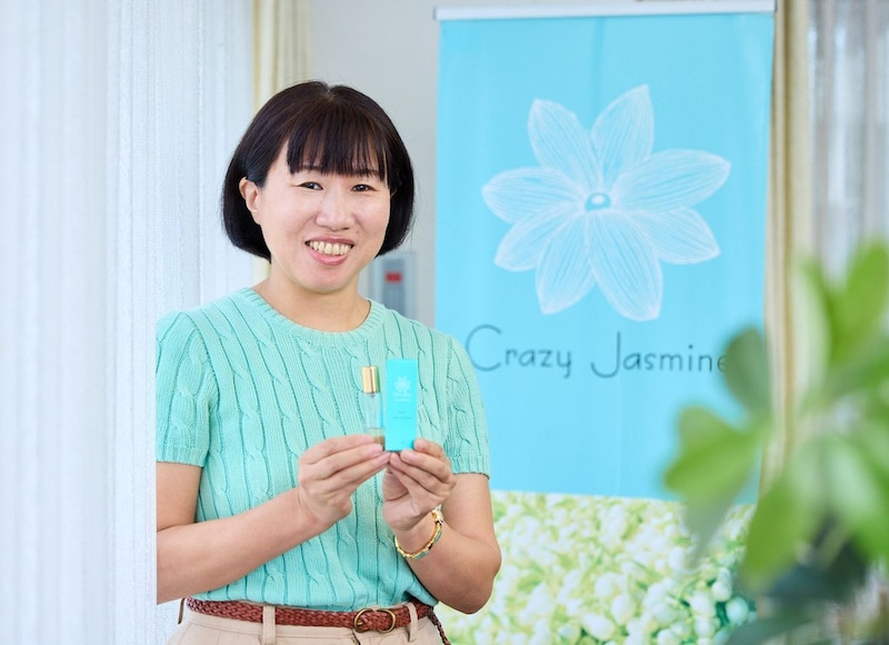 「会社員だから」って諦めなくていい!伊藤園発のジャスミン香水『Crazy Jasmine』仕掛け人に聞く、組織で“私の好き”を形にする働き方