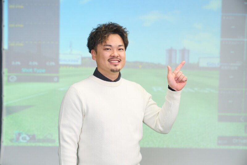 ティーショットの前に試してみて!スイング力を上げる素振りのコツを解説