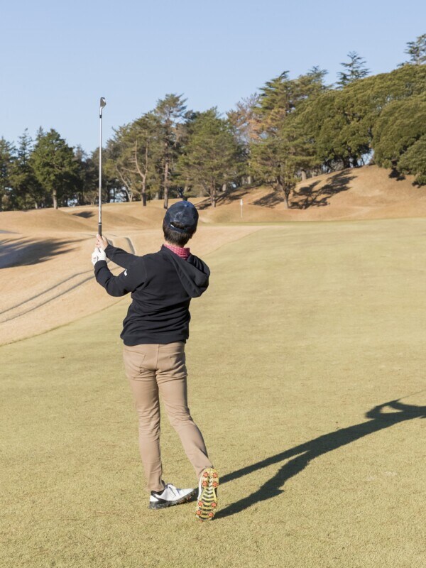 ７割の力で振るとうまくいく！ライン出しショットの打ち方を解説