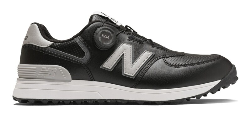 バンカーでもしっかりグリップ!長時間のラウンドにオススメしたいゴルフシューズ