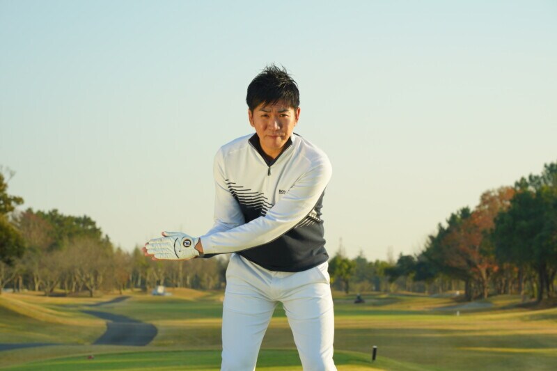 いますぐ右手の「グリップの向き」を確認して！自分に合うスイングを手に入れよう