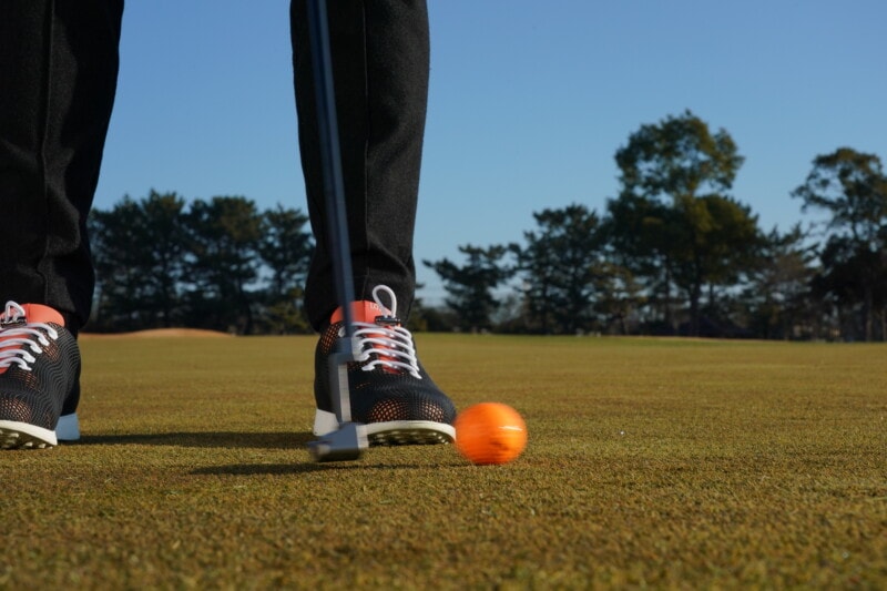 状況別パットの打ち方レッスン！転がりを調節するテクニックを解説