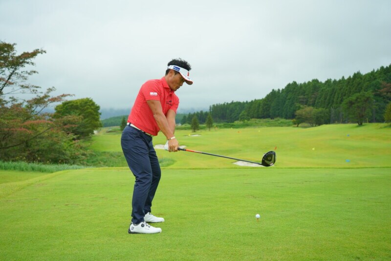 あなたはどっちのタイプ?飛距離が伸びるスイングの作り方をタイプ別にレッスン