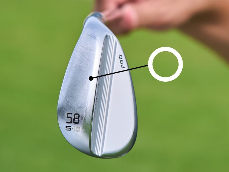 ダフリやトップの原因は？アプローチのミスはバンスを意識して直そう