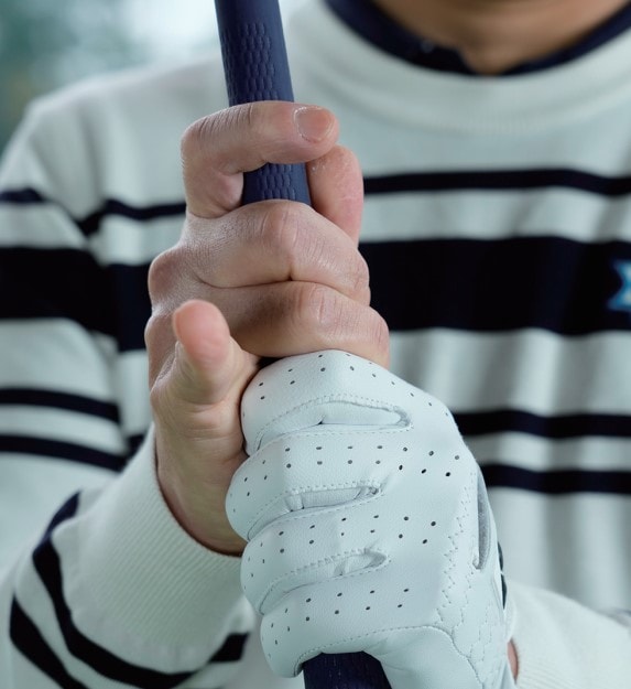 スライスの悩みは「ストロンググリップ」で解消!ミート率もアップ