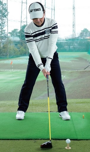 ドライバーが飛ばないなら「左ツマ先前」にボールを置こう！苦手克服レッスン