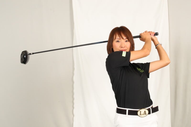 アドレスを美しくするとスコアが上がる?猫背にならないコツは…