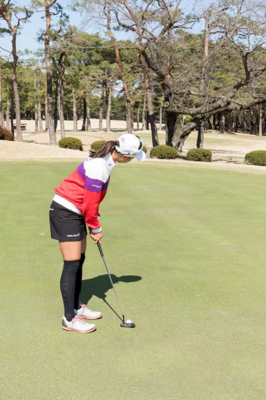 ロングパットのライン取りのコツは？女子プロが実践するワザを解説