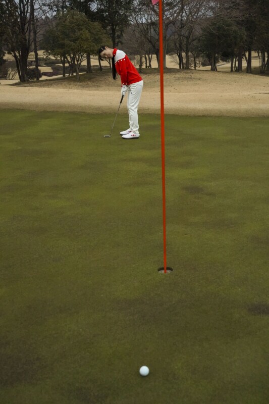 次のラウンドですぐ実践！パットのライン読みを状況別でレッスン