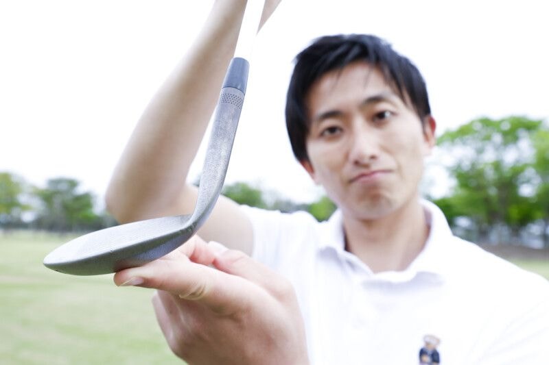 飛距離が出ないのはグリップが原因！寄せワンを獲るコツは？