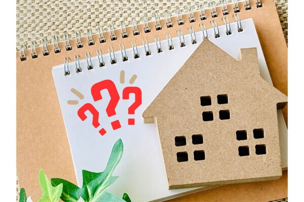 若い世代ほど《実家暮らし》が多い現実＆理由に納得！ 自立できるお金がない、貯金、節約…一人暮らしの予定はあるのか？