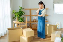 【ランキング】引っ越しの “断捨離” で後悔したもの TOP5！　2位はCD・レコード…　1位は「けっきょく再購入した」