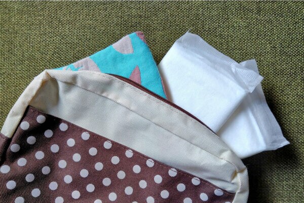 生理中「男子に見られたくない」「時間ない」8割の女子が“学校で困った”と回答…小中学生が抱える課題とは